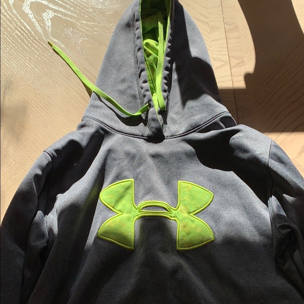 grey under armor hoodie